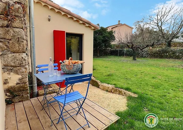 Clos De Beauregard Gasthuis Joyeuse